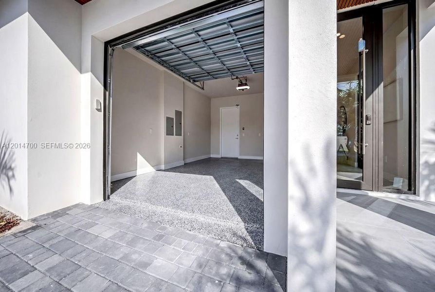 Exterior details and patio area of a home in , Fort Lauderdale (Image 34).
