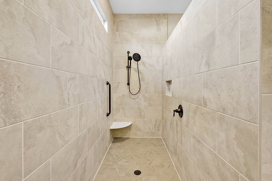 Cruz Bay, Master Bathroom