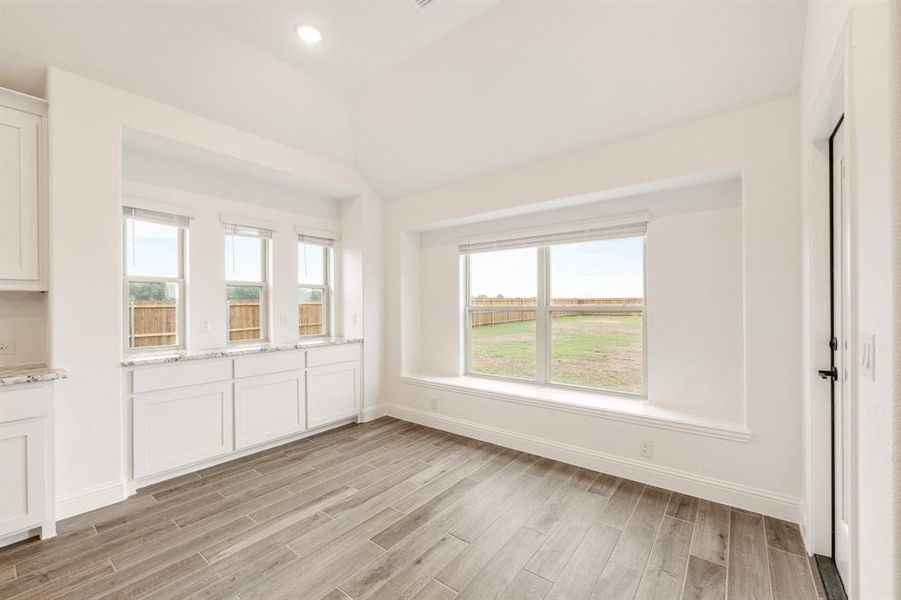 Spacious, unfurnished interior of a new home in Glenbrook, Red Oak (Image 23).