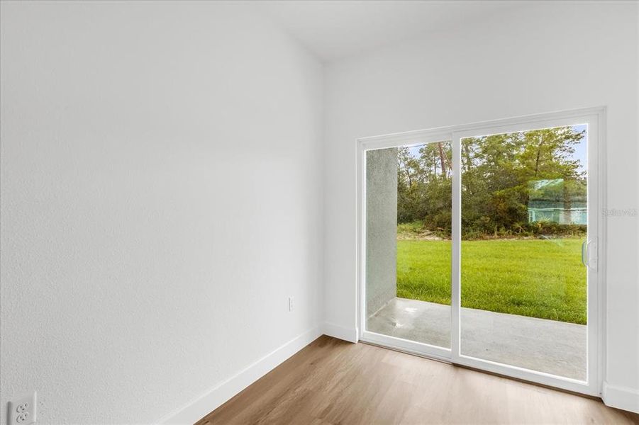 Spacious, unfurnished interior of a new home in , Ocala (Image 15).