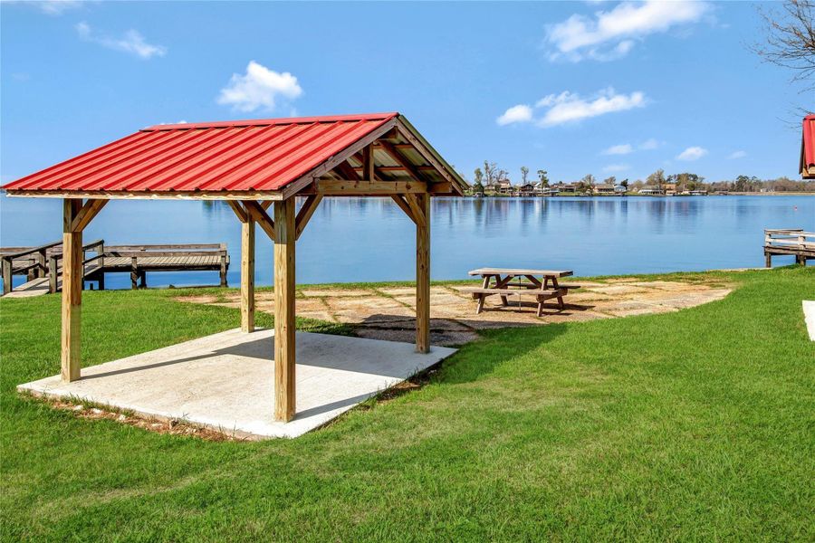 Community amenities in , Onalaska (Image 5). Community amenities in , Onalaska (Image 5).