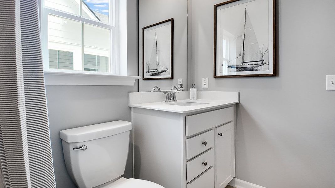 1716 Osprey Bath2 F1 Base2