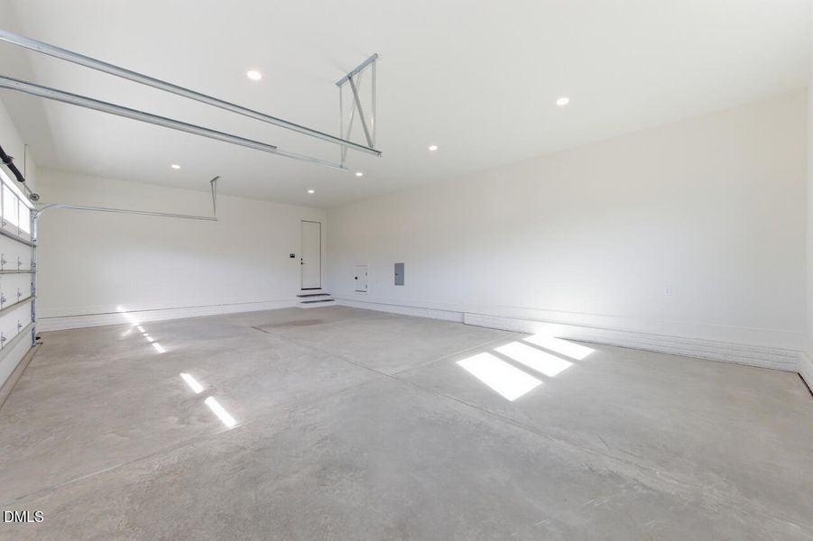 5856 Carriage Gate-44