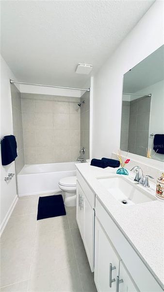 Furnished interior view inside a new home in , Kissimmee (Image 13).