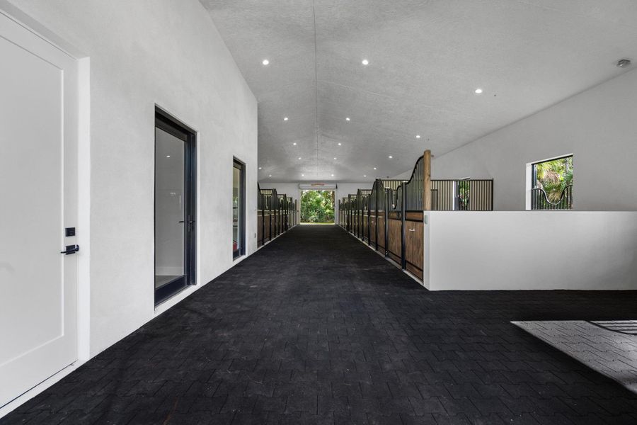 Image 50 of a home in .