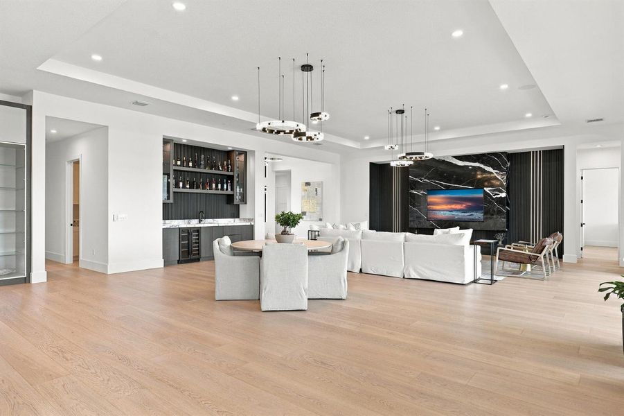 Expansive Open-Concept Living Expansive Open-Concept Living