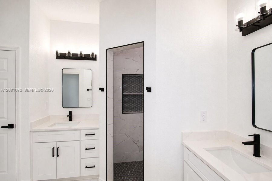 Furnished interior view inside a new home in , Sebring (Image 9).