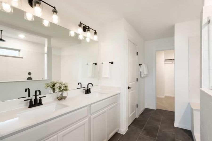 Photo of Pulte model home with same floor plan, not of actual home listed. Photo of Pulte model home with same floor plan, not of actual home listed.