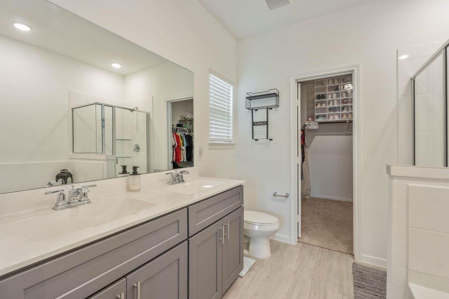 Furnished interior view inside a new home in Myrtle Gardens, Magnolia (Image 8). Furnished interior view inside a new home in Myrtle Gardens, Magnolia (Image 8).