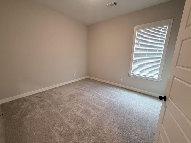 Spacious, unfurnished interior of a new home in Lockwood, Collierville (Image 24).