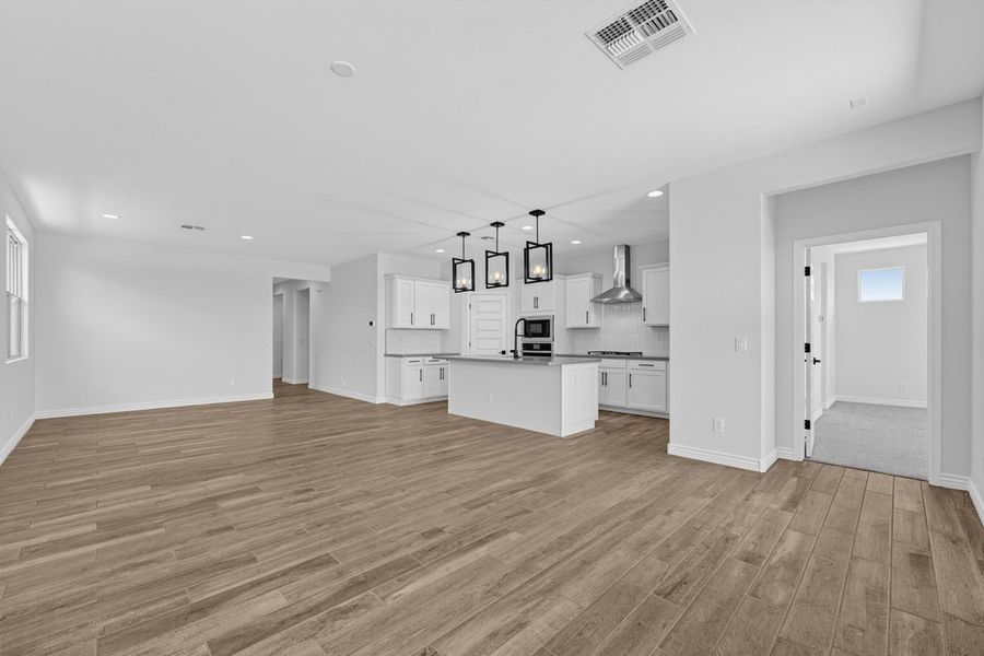 Spacious, unfurnished interior of a new home in Combs Ranch, San Tan Valley (Image 10).