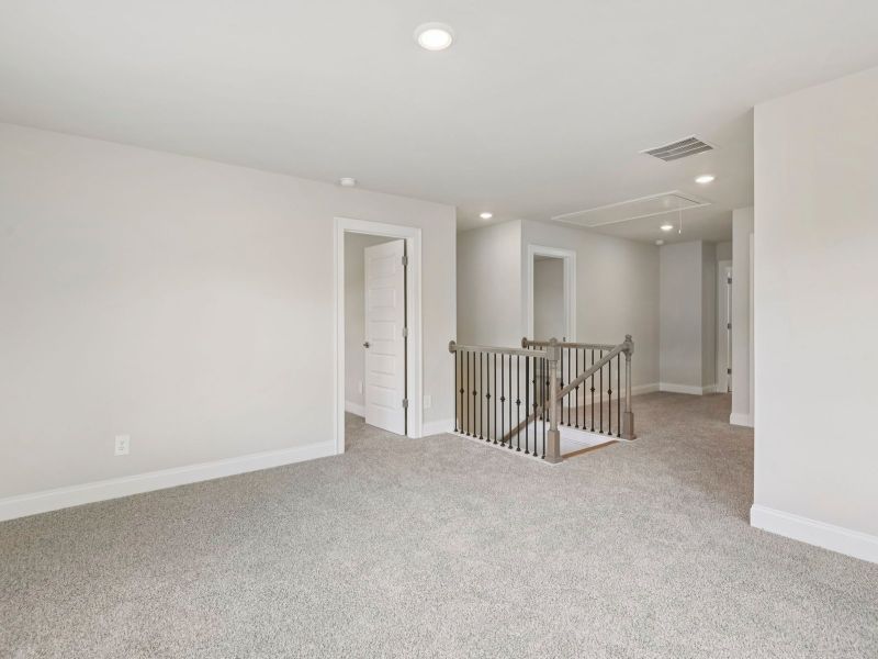 Spacious, unfurnished interior of a new home in Hemingway - Reserve Series, Cumming (Image 13).