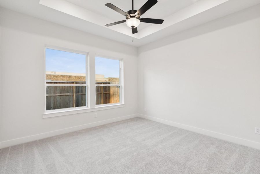 Spacious, unfurnished interior of a new home in The Highlands 40', Porter (Image 23).