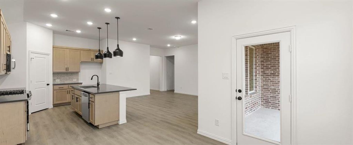 Open Kitchen-Living-Dining Room Open Kitchen-Living-Dining Room