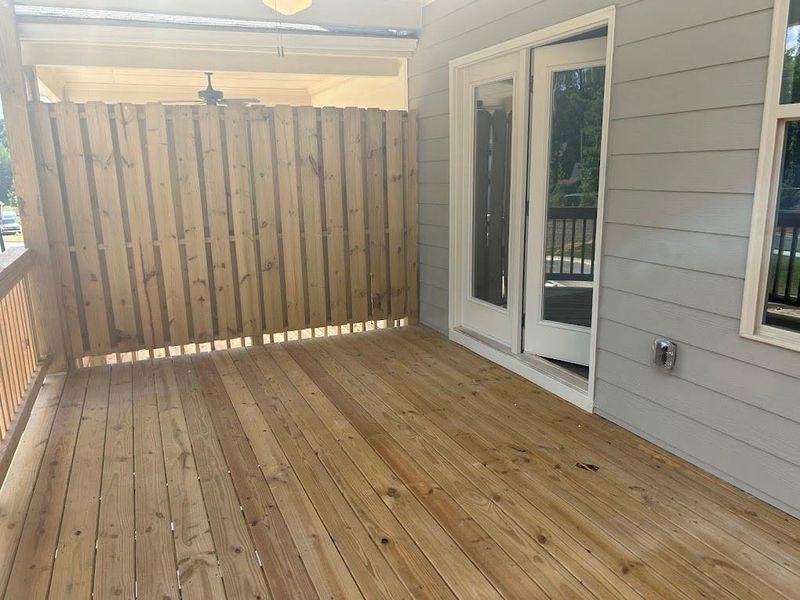 Spacious, unfurnished interior of a new home in Towns at Enclave, Lawrenceville (Image 10).
