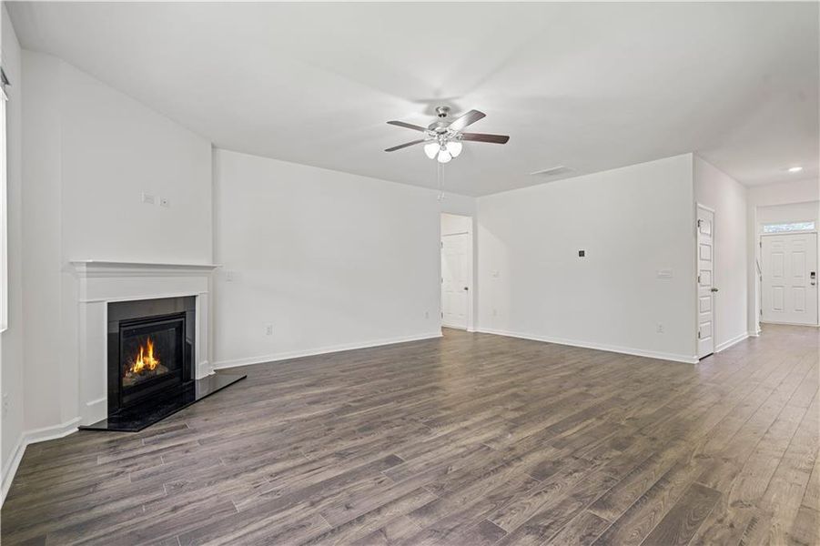 Spacious, unfurnished interior of a new home in Stillwater Springs, Dacula (Image 17).