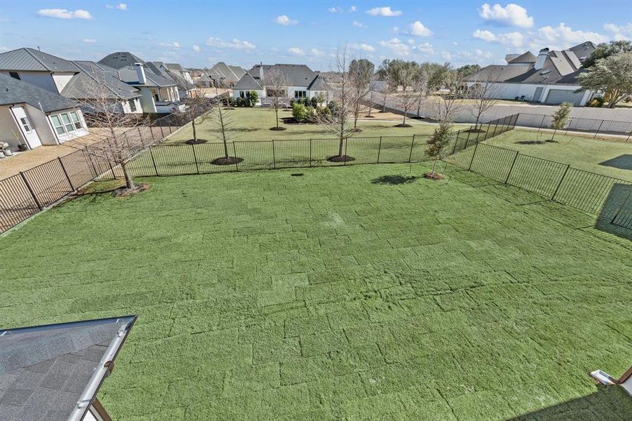 Exterior details and patio area of a home in Montclair, Prosper (Image 24).