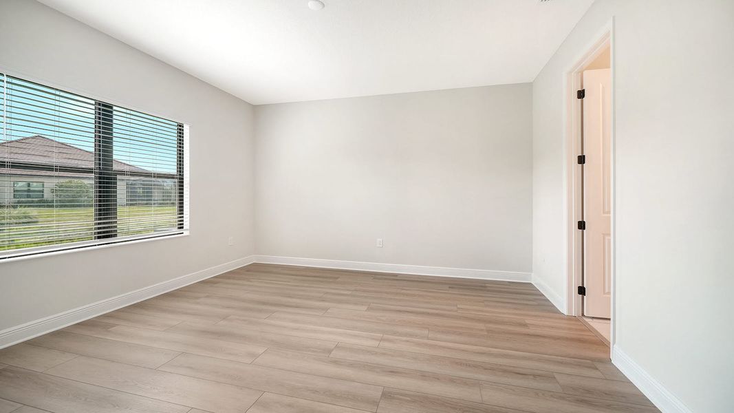 Spacious, unfurnished interior of a new home in Vistera of Venice Real Estate and Homes for Sale in Venice, FL - Neal Communities, Venice (Image 30). Spacious, unfurnished interior of a new home in Vistera of Venice Real Estate and Homes for Sale in Venice, FL - Neal Communities, Venice (Image 30).