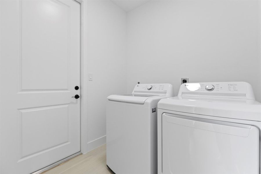 Furnished interior view inside a new home in , Port St. Lucie (Image 17).