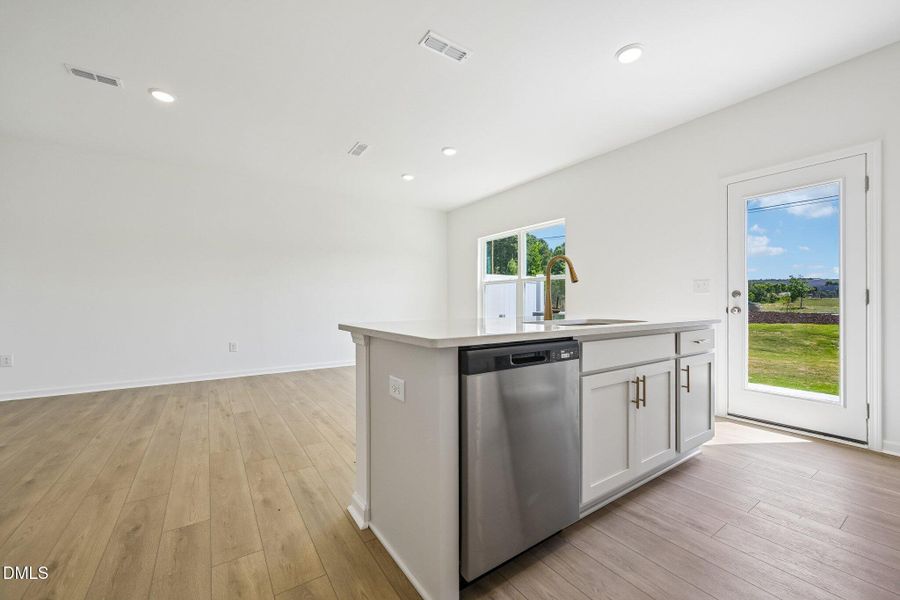 17-web-or-mls-Mirth Ct-S1905-017