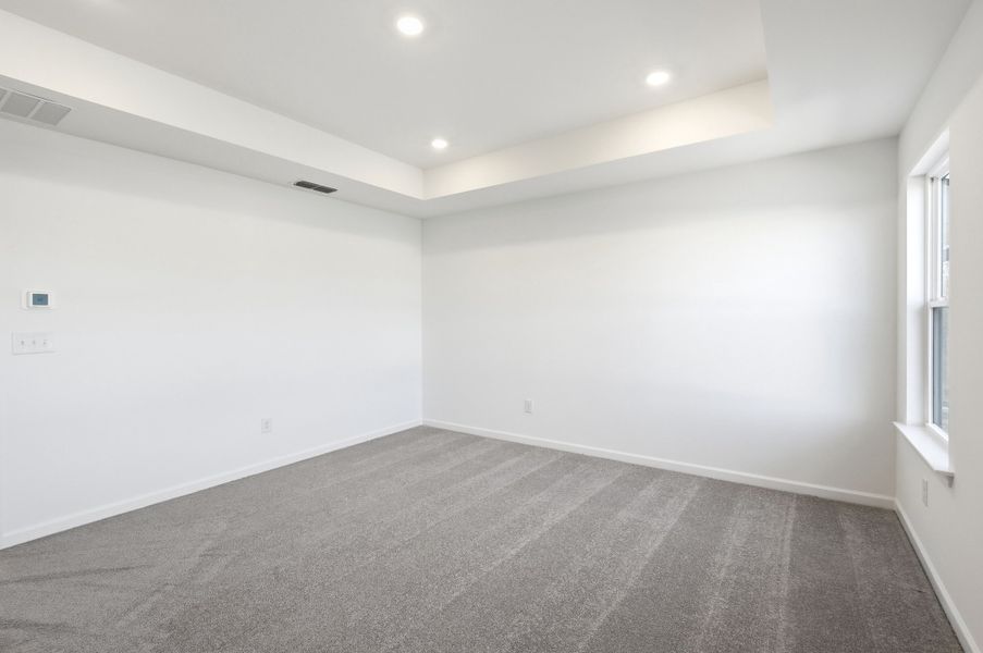Spacious, unfurnished interior of a new home in Rosewood Farm, Lawrenceville (Image 15).