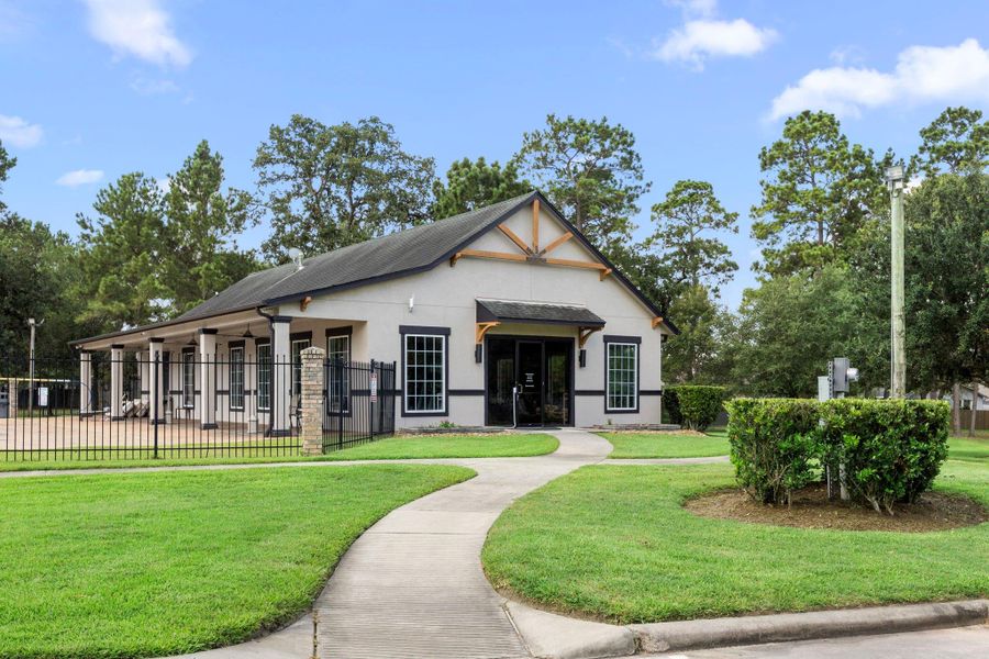 Front exterior of a new home in Glen Oaks, Magnolia, TX, highlighting curb appeal (Image 20). Front exterior of a new home in Glen Oaks, Magnolia, TX, highlighting curb appeal (Image 20).
