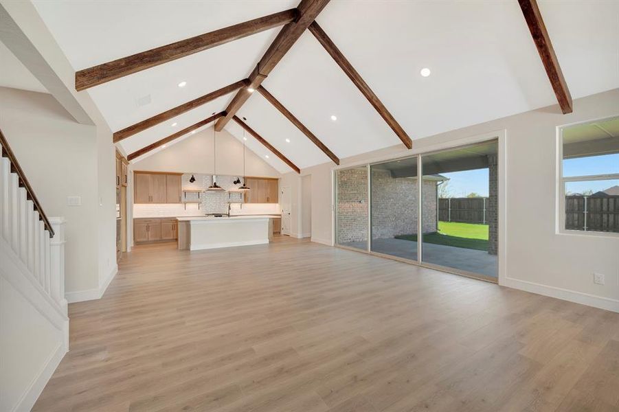 Spacious, unfurnished interior of a new home in Elevon, Lavon (Image 38).