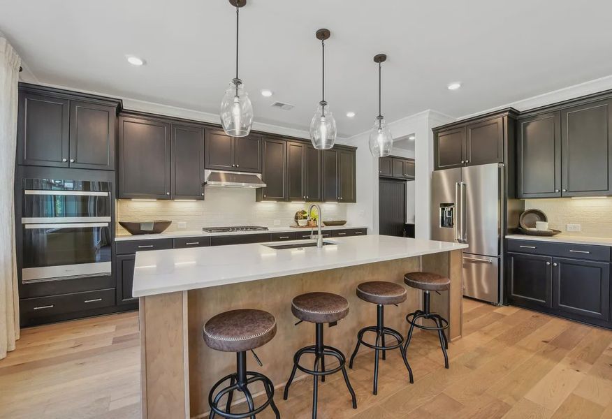 Logan Model Kitchen - 5 of 15