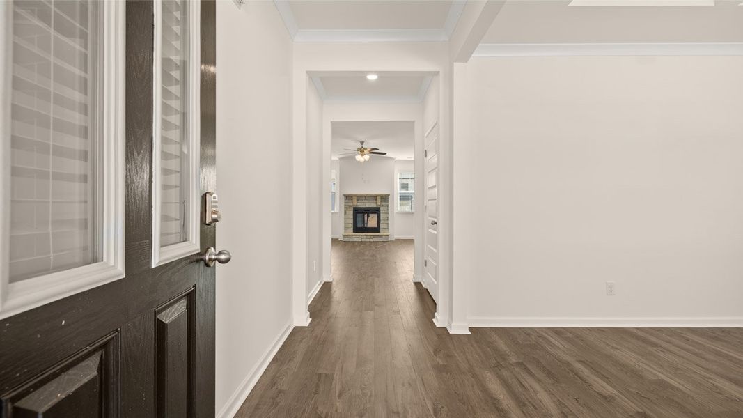 Representative unfurnished interior of a home built from the Edison by D.R. Horton in Westland, Bogart (Image 43).