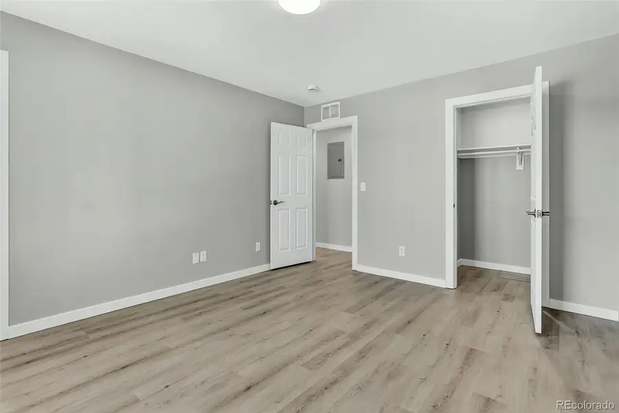 Spacious, unfurnished interior of a new home in , Centennial (Image 14).