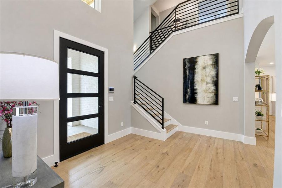 Spacious, unfurnished interior of a new home in , Colleyville (Image 20).