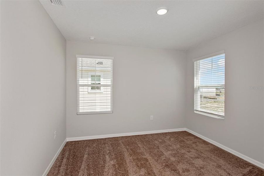 Spacious, unfurnished interior of a new home in Crosswinds, Haines City (Image 19).