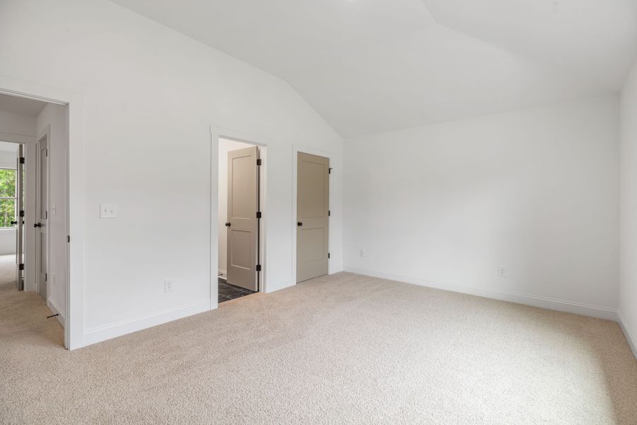Spacious, unfurnished interior of a new home in Flint Farms, Concord (Image 53).