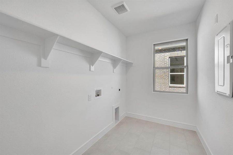Spacious, unfurnished interior of a new home in Heritage Ranch, Sherman (Image 20). Spacious, unfurnished interior of a new home in Heritage Ranch, Sherman (Image 20).
