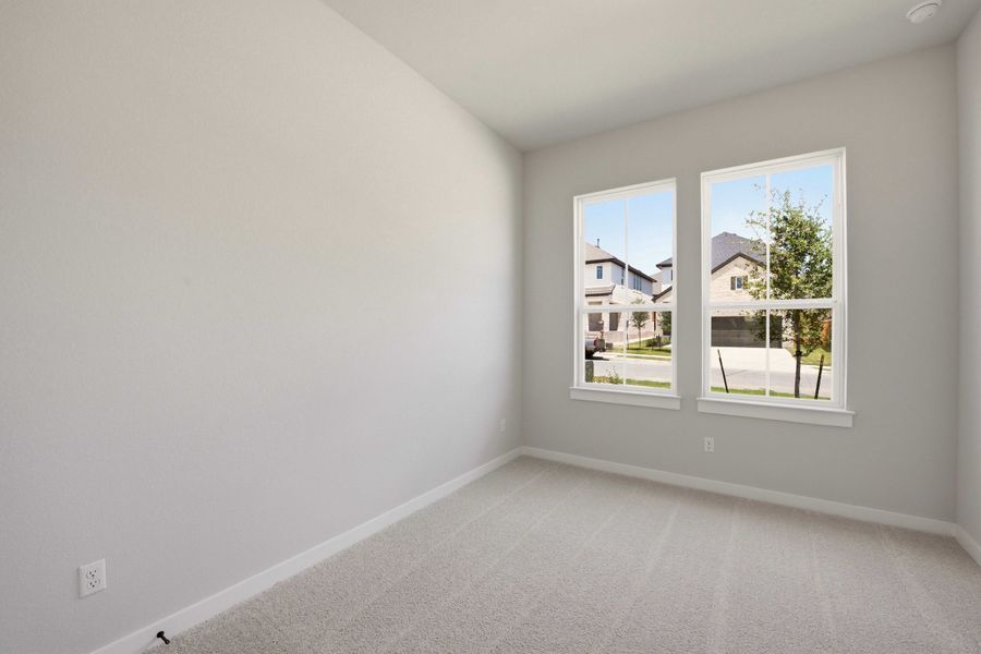 Spacious, unfurnished interior of a new home in Heritage, Dripping Springs (Image 36).