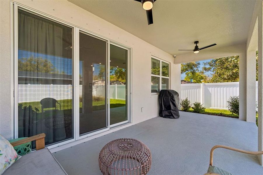 Exterior details and patio area of a home in , Tampa (Image 4).