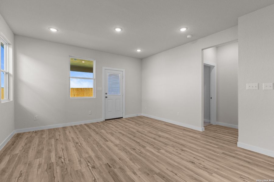 Spacious, unfurnished interior of a new home in Mesa Vista, San Antonio (Image 18). Spacious, unfurnished interior of a new home in Mesa Vista, San Antonio (Image 18).
