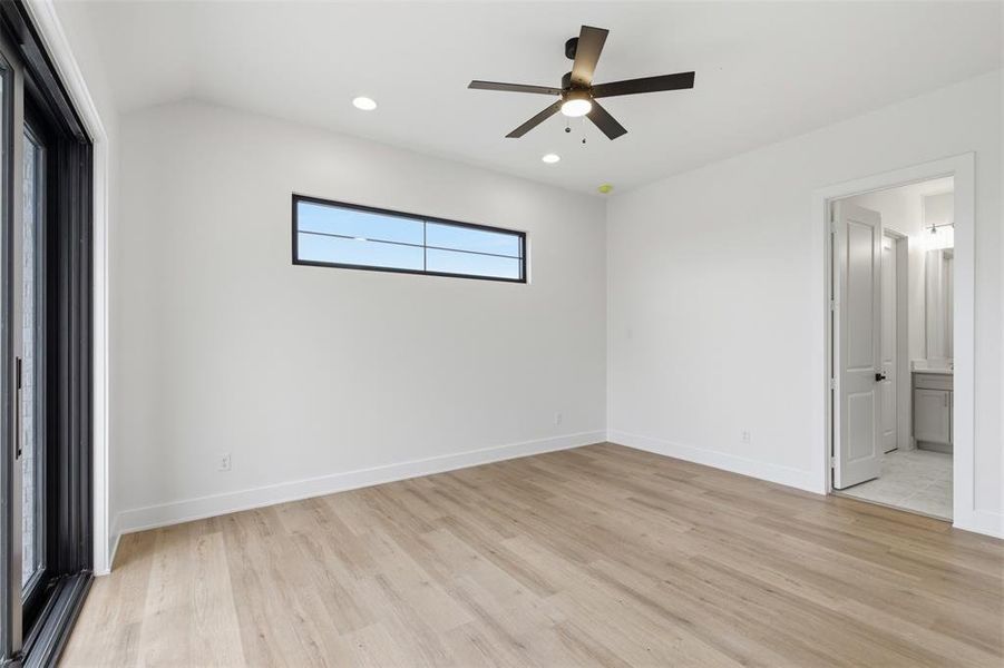 Spacious, unfurnished interior of a new home in , Fort Worth (Image 35).