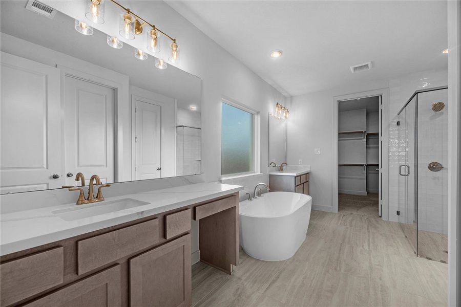 Representative image. Features, selections and colors may vary.