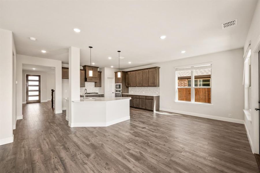 Spacious, unfurnished interior of a new home in Hulen Trails Classic 50, Fort Worth (Image 34). Spacious, unfurnished interior of a new home in Hulen Trails Classic 50, Fort Worth (Image 34).