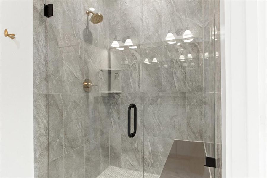 020-8509DelRioTrail-Rowlett-TX-75089-PrimaryBathroom.jpg-SMALL