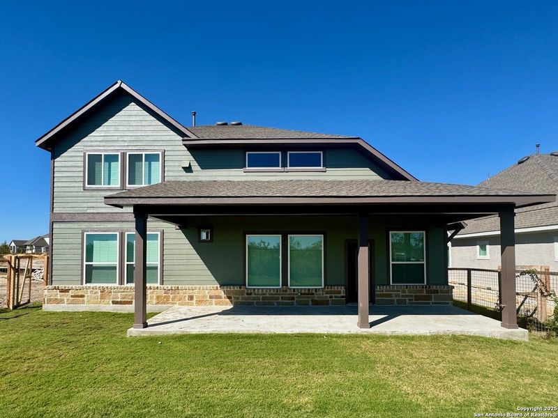 Exterior details and patio area of a home in The Crossvine 55’, Schertz (Image 27).