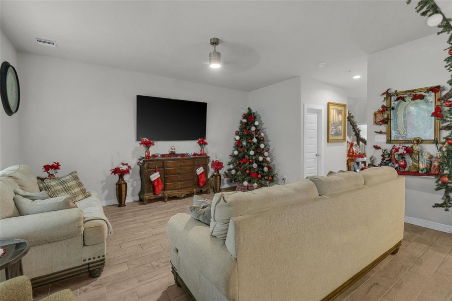 Furnished interior view inside a new home in Fairpark Village, Rosenberg (Image 28).