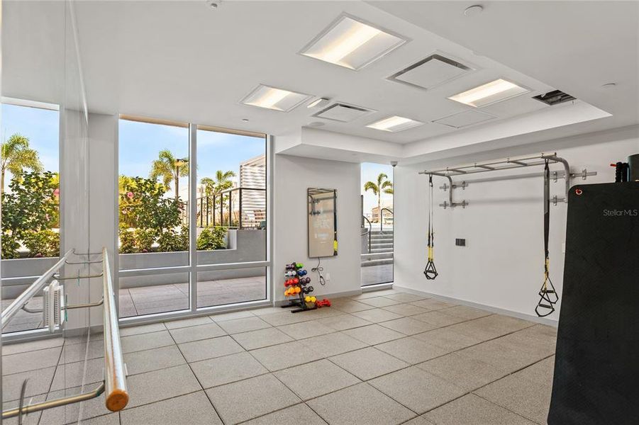 Spacious, unfurnished interior of a new home in , St. Petersburg (Image 24). Spacious, unfurnished interior of a new home in , St. Petersburg (Image 24).