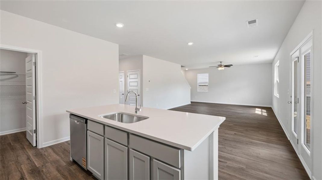 Furnished interior view inside a new home in Twin Lakes, Hoschton (Image 4).