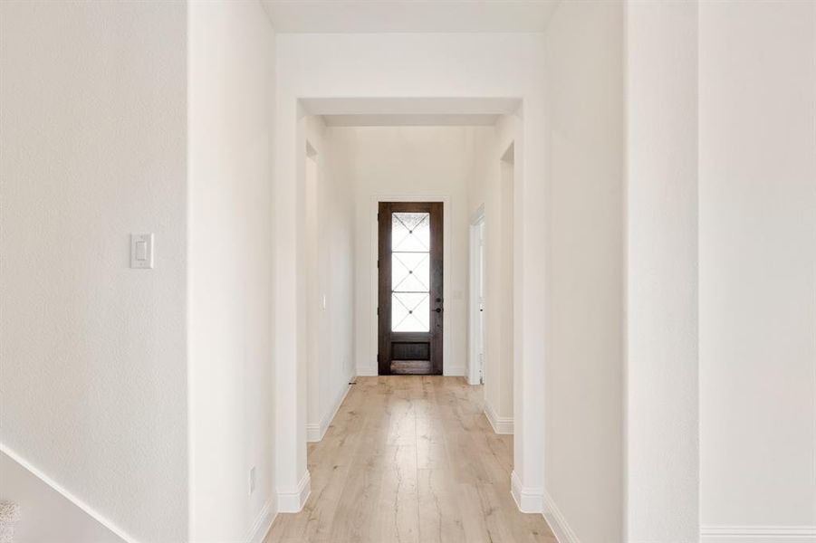 Spacious, unfurnished interior of a new home in Terracina, Rockwall (Image 17). Spacious, unfurnished interior of a new home in Terracina, Rockwall (Image 17).