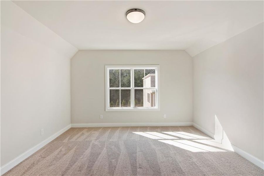 Spacious, unfurnished interior of a new home in Waterhaven, Cumming (Image 21).
