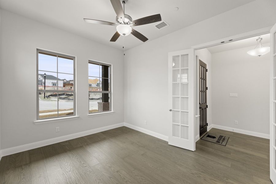 Spacious, unfurnished interior of a new home in Providence Cove, McKinney (Image 16). Spacious, unfurnished interior of a new home in Providence Cove, McKinney (Image 16).