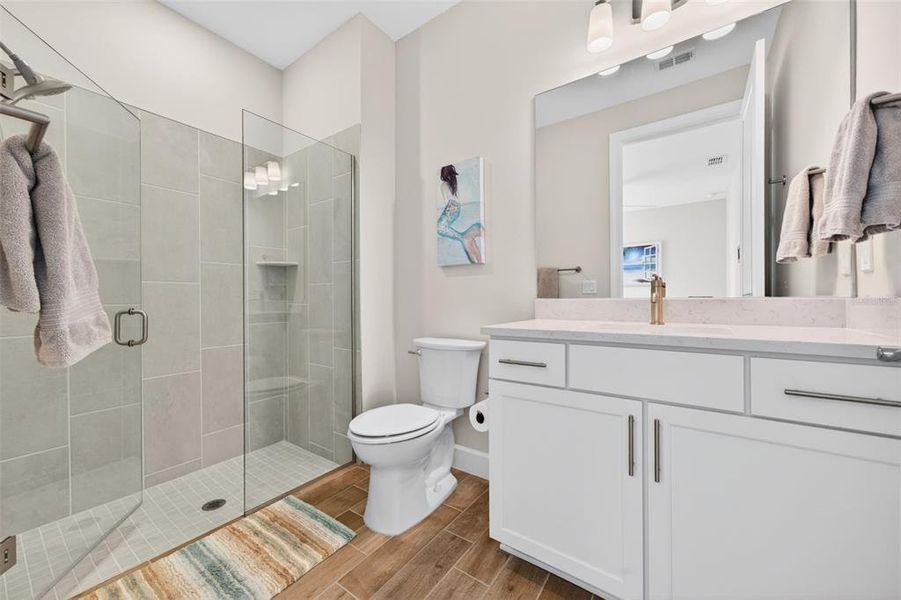 Furnished interior view inside a new home in , Englewood (Image 39).