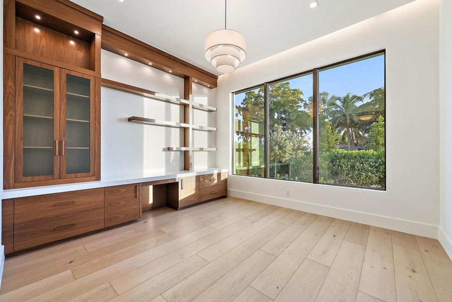 Spacious, unfurnished interior of a new home in , West Palm Beach (Image 39). Spacious, unfurnished interior of a new home in , West Palm Beach (Image 39).